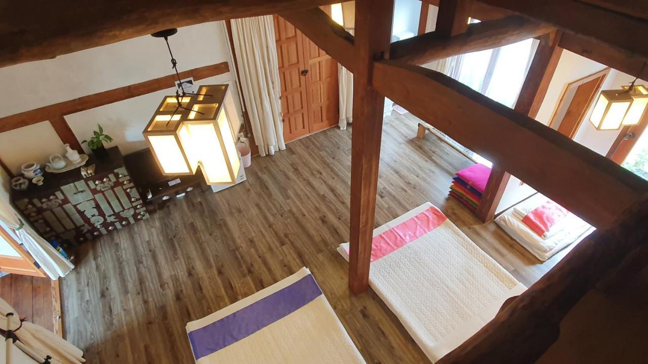 Greem Guesthouse จอนจู ภายนอก รูปภาพ