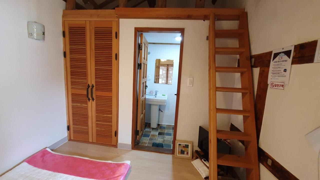 Greem Guesthouse จอนจู ภายนอก รูปภาพ