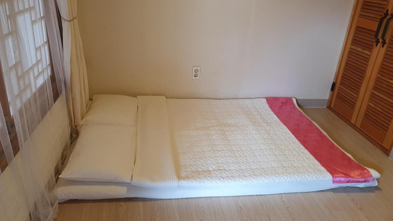 Greem Guesthouse จอนจู ภายนอก รูปภาพ