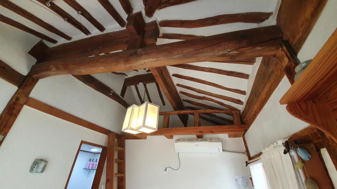 Greem Guesthouse จอนจู ภายนอก รูปภาพ