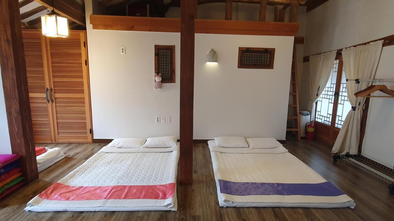 Greem Guesthouse จอนจู ภายนอก รูปภาพ