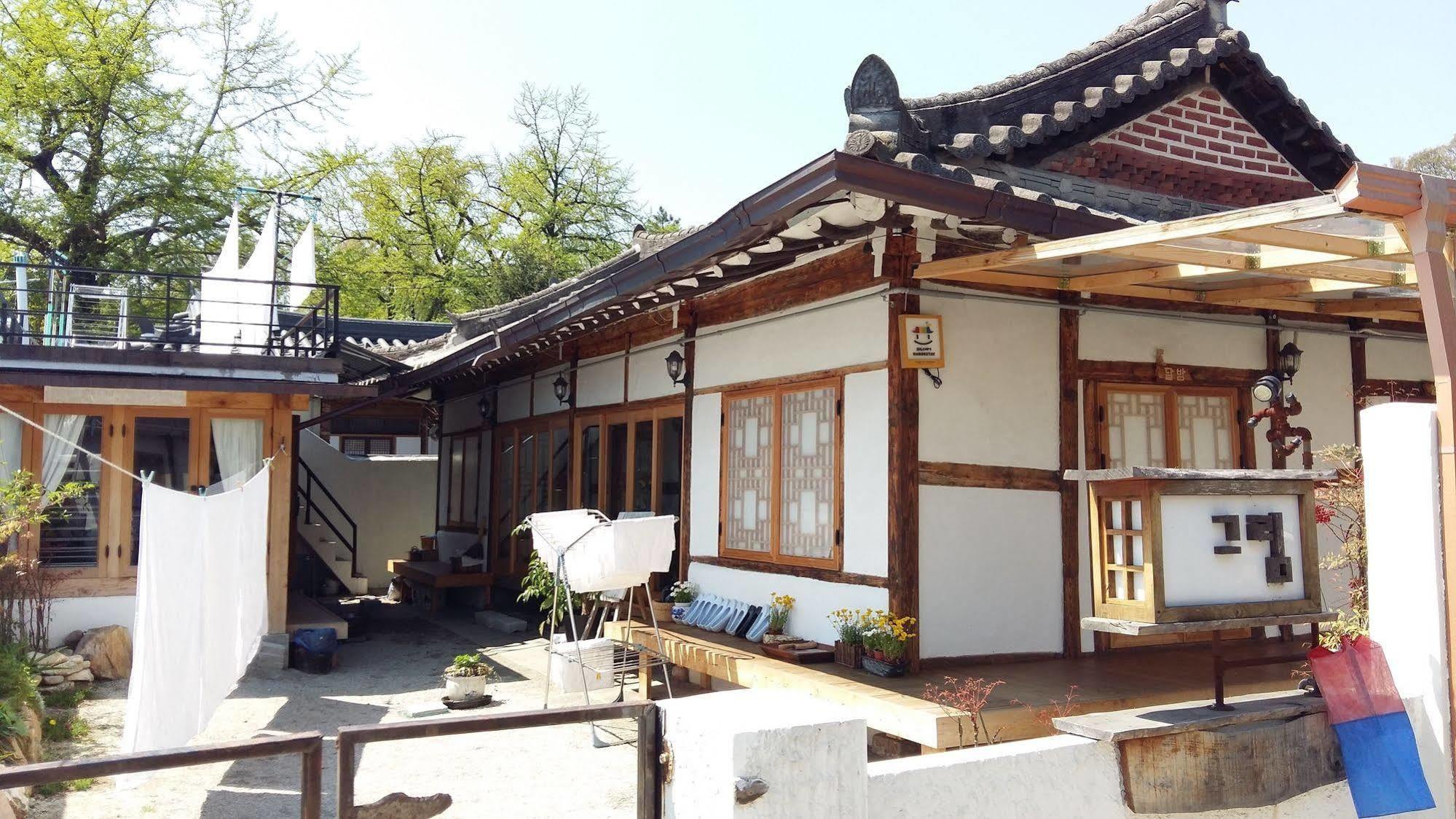 Greem Guesthouse จอนจู ภายนอก รูปภาพ