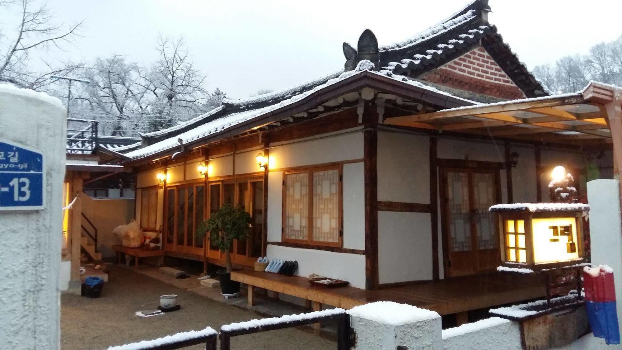 Greem Guesthouse จอนจู ภายนอก รูปภาพ